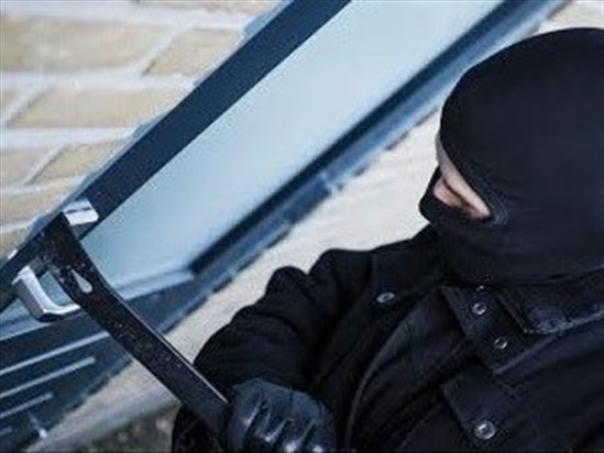 La Sûreté du Québec distribue un guide de prévention aux commerçants