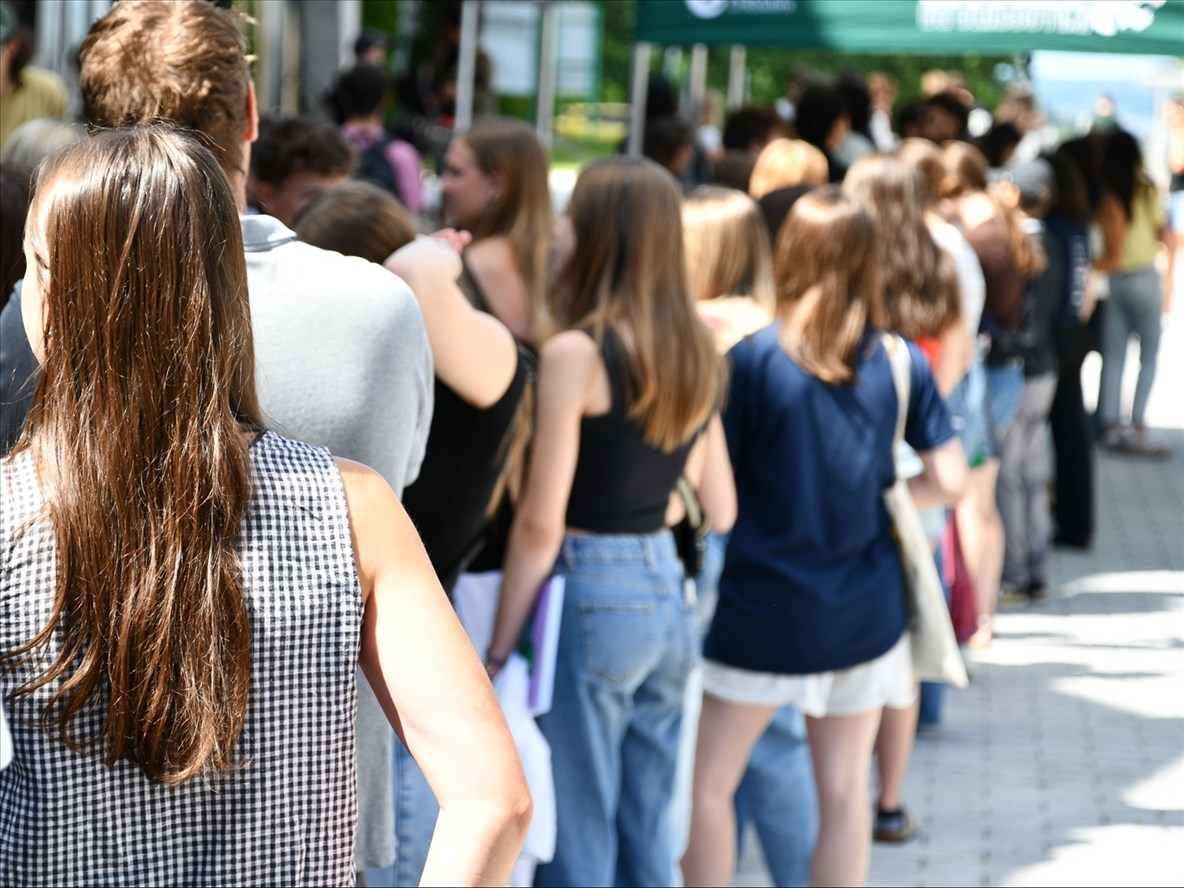 Québec impose de nouveaux plafonds pour les demandes d’étudiants étrangers