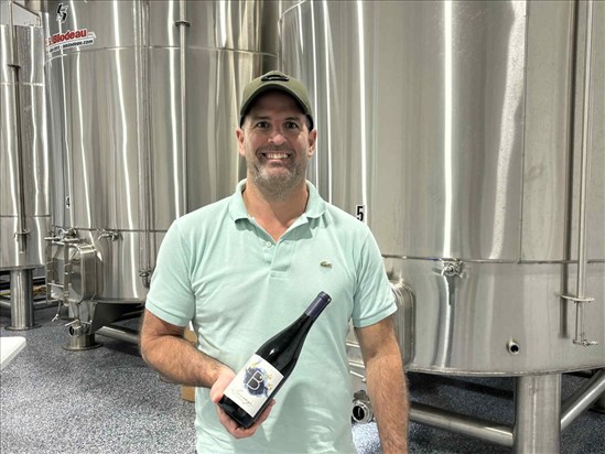 Un vin de bleuet produit au Lac-Saint-Jean gagne un prix à Londres