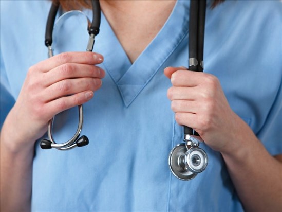 Nombre effarant d’infirmières en congé maladie ici et ailleurs 