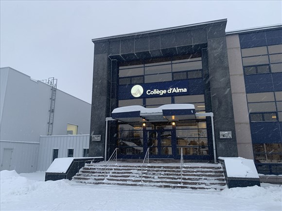 Le Collège d’Alma veut une équipe de hockey féminin en division 2