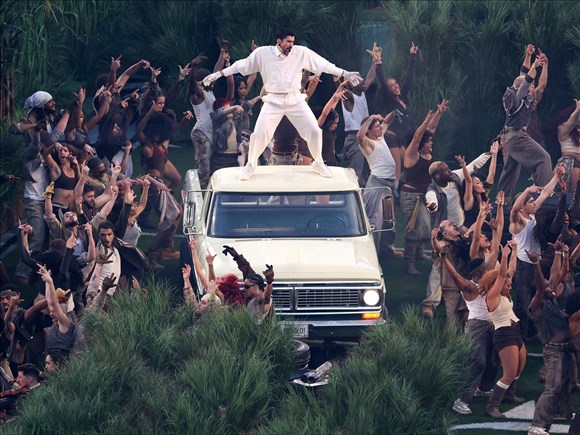 Bad Bunny multiplie les records avec son spectacle de la mi-temps