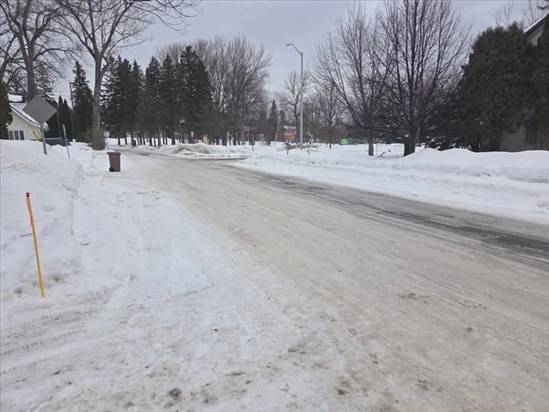 Conditions routières difficiles en raison de la pluie verglaçante