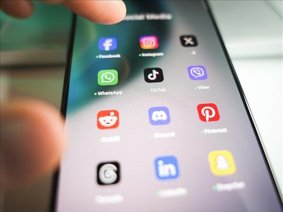 Qlub veut inciter Québec à quitter les médias sociaux étrangers