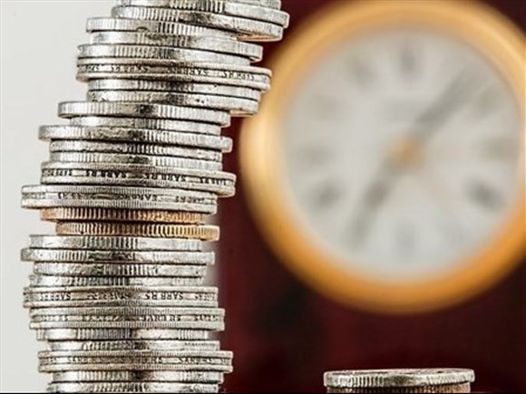 Le salaire minimum fédéral atteindra 18,15 $ l’heure dès avril 2026