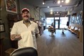 Un parcours atypique fièrement raconté par le barbier Jonathan Doré 