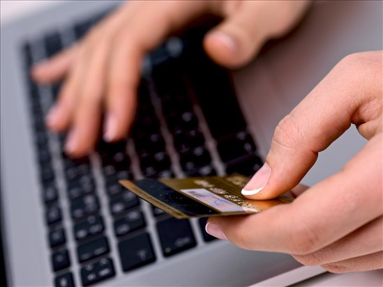 Les achats en ligne repartent à la hausse au Québec