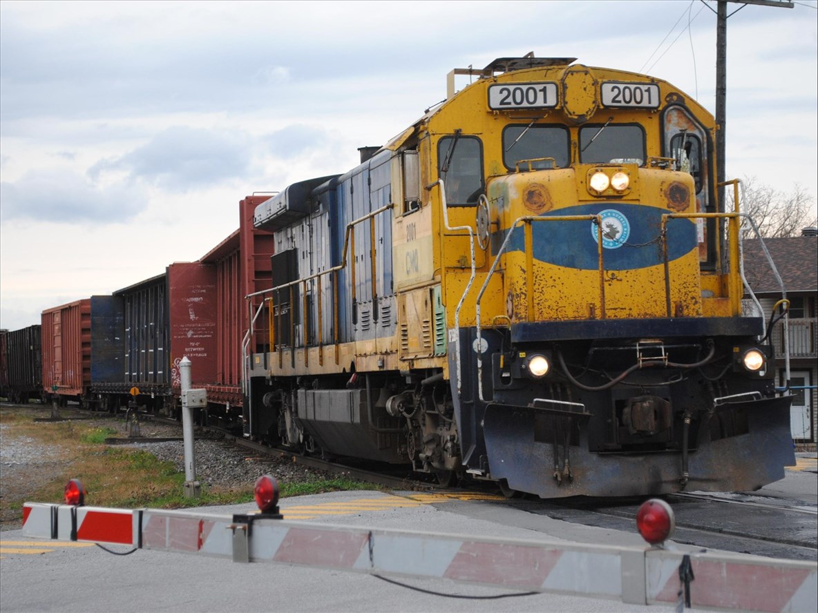 Décès d'un piéton après une collision avec un train à Desbiens
