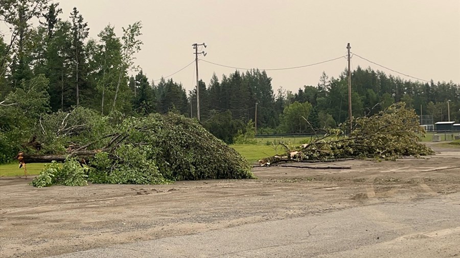 Violents orages, pannes et dégâts dans plusieurs municipalités de la région